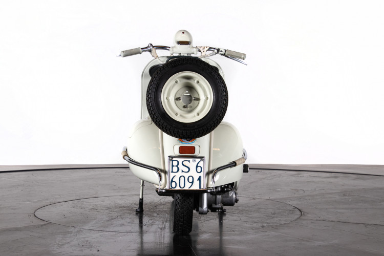 1956 Piaggio Vespa Struzzo 150 3