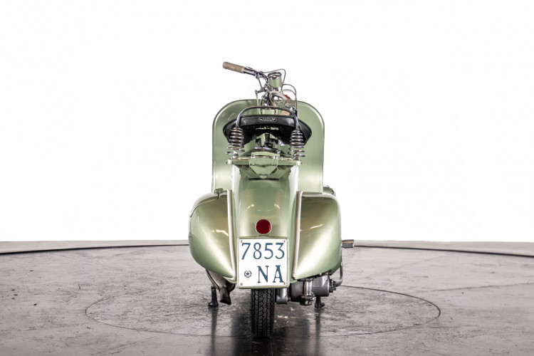 1950 Piaggio Vespa 125 V15 4