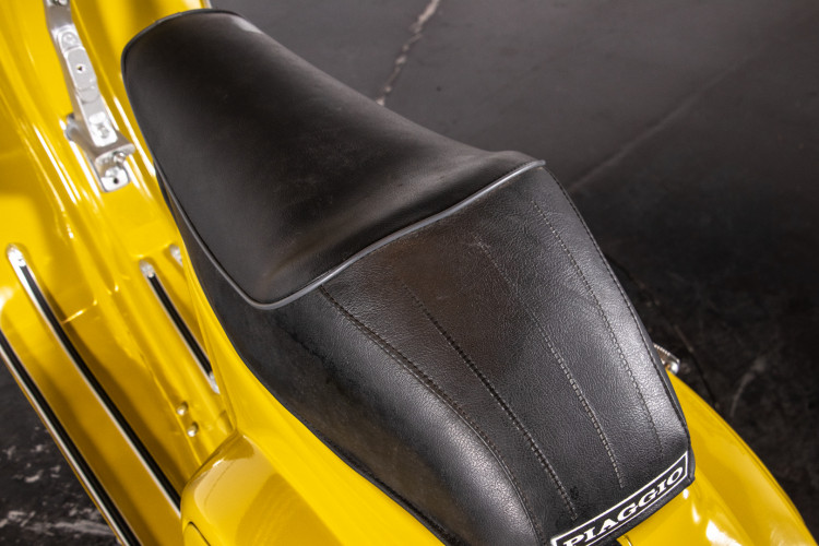 1972 Piaggio Vespa 50 Elestart 7