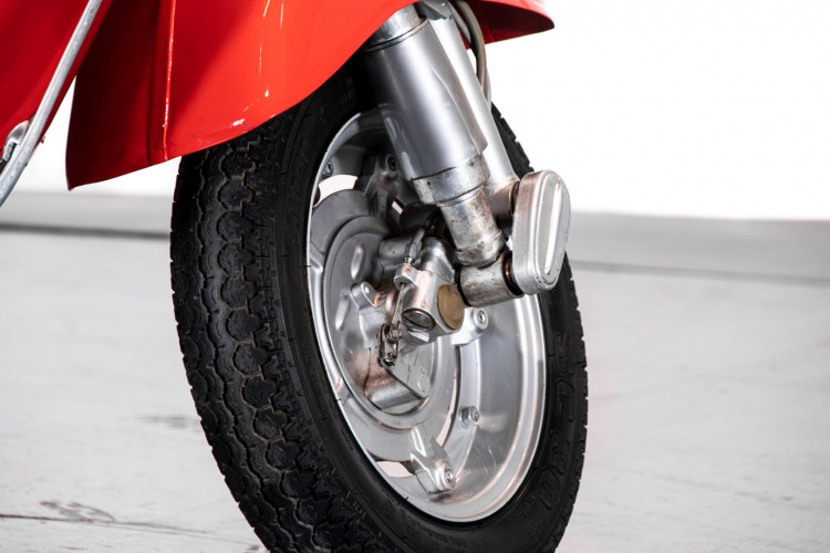 1966 Piaggio Vespa 90 SS Super Sprint 12