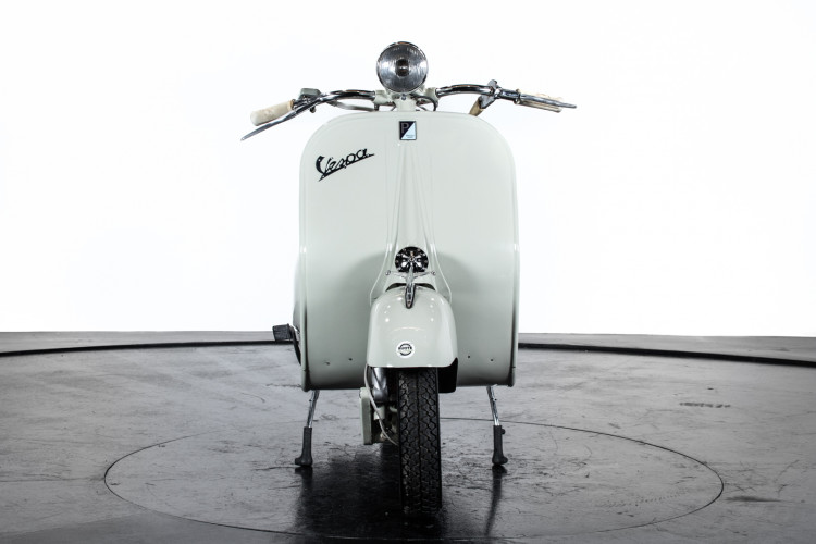1955 Piaggio Vespa 150 Struzzo VL1T 2