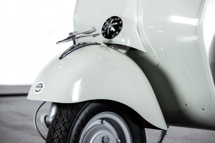 1955 Piaggio Vespa 150 Struzzo VL1T 30