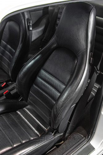 1990 Porsche 964 Carrera 4 17