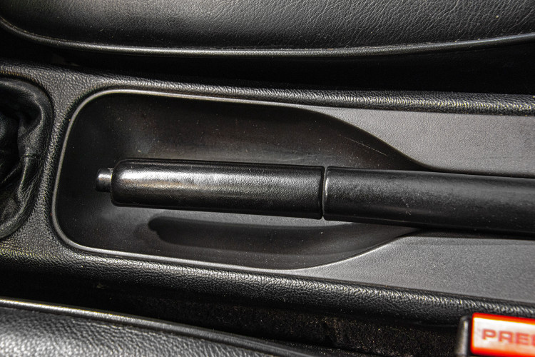 1990 Porsche 964 Carrera 4 25