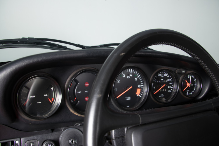 1989 Porsche Speedster 911 27