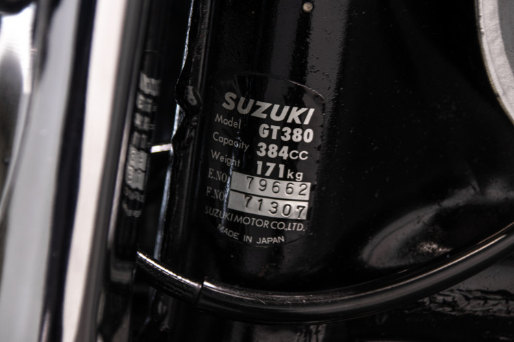 1975 Suzuki GT 380 22