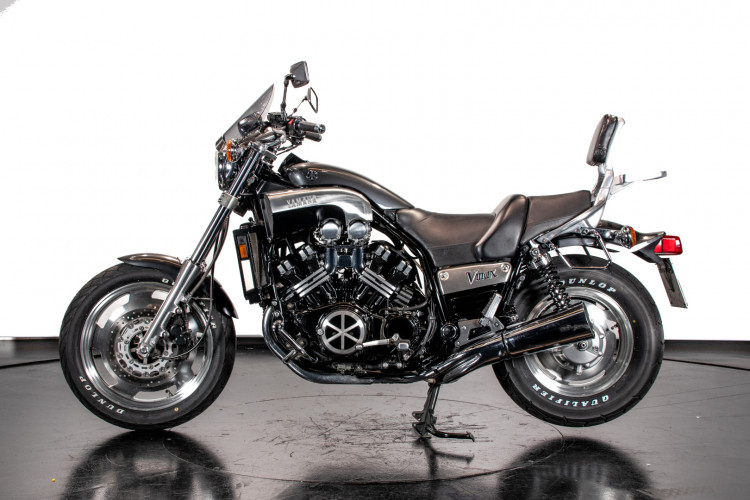 2001 Yamaha V MAX 0