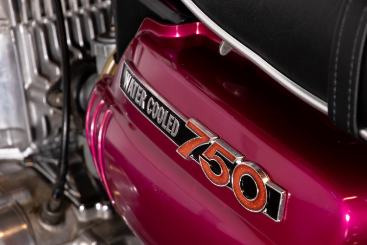 1972 SUZUKI GT 750 13