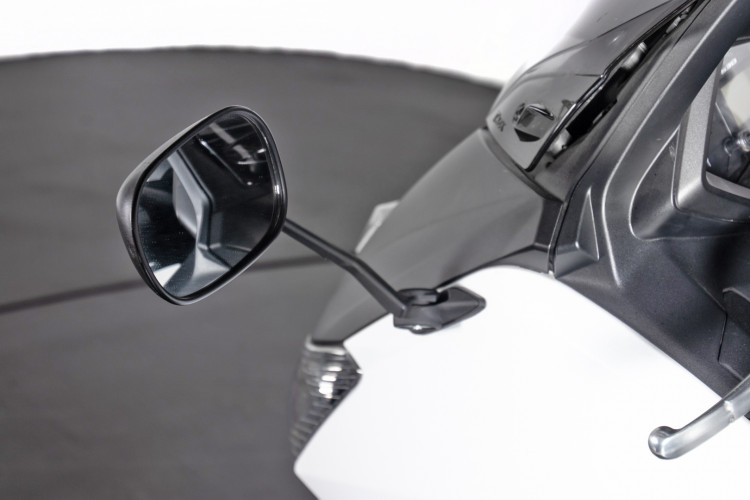 2013 Yamaha T-Max 530 40