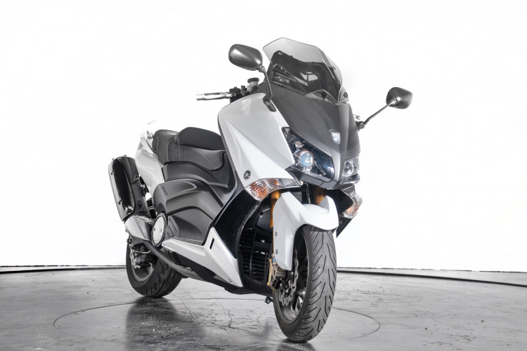 2013 Yamaha T-Max 530 3