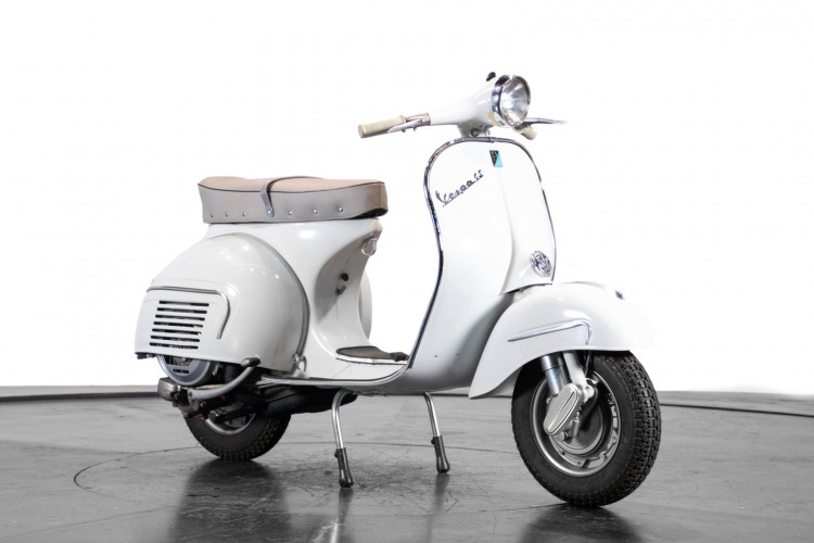 1962 Piaggio Vespa GS 160 1