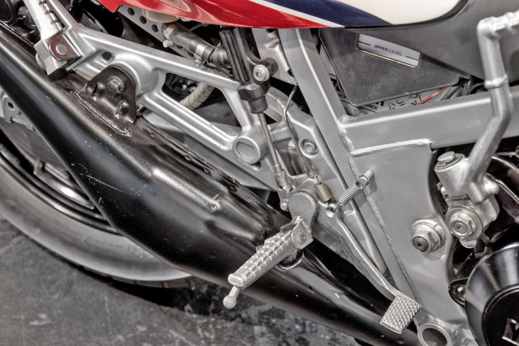 1985 YAMAHA RD 500 28