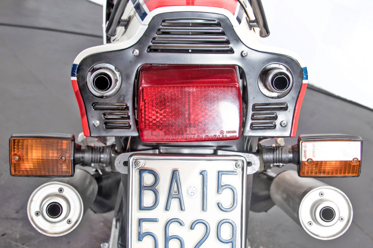 1985 YAMAHA RD 500 31
