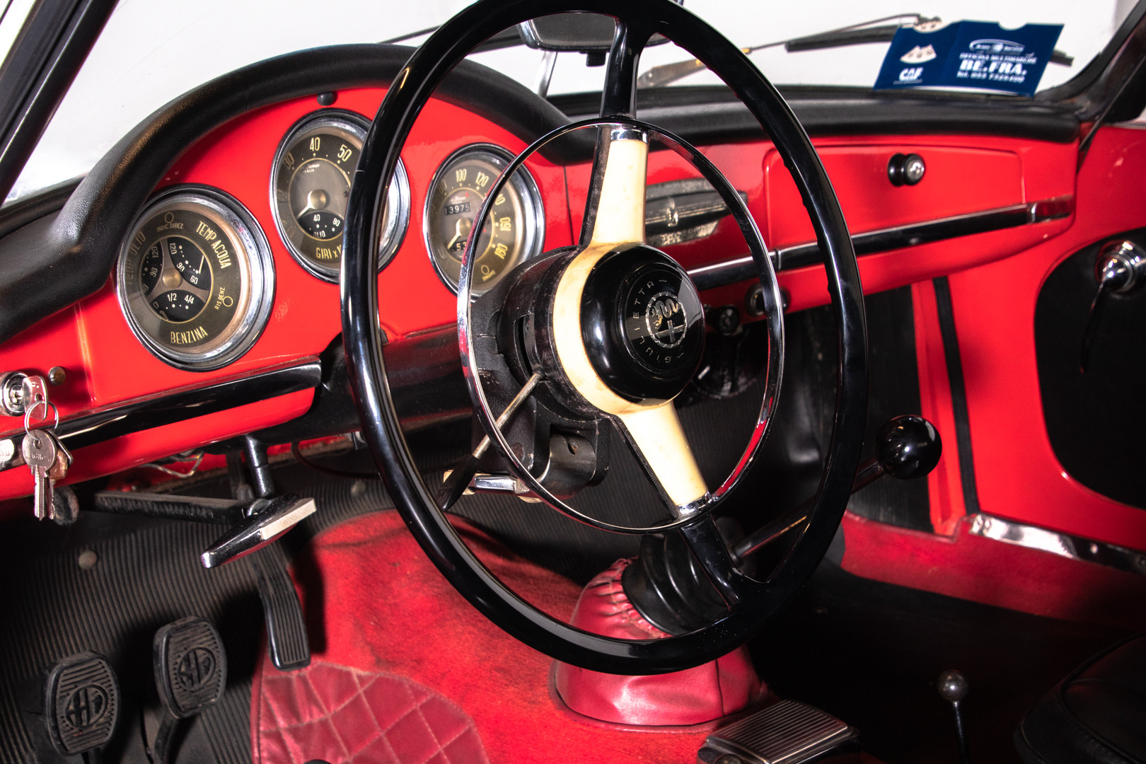 1962 Alfa Romeo Giulietta Spider 20