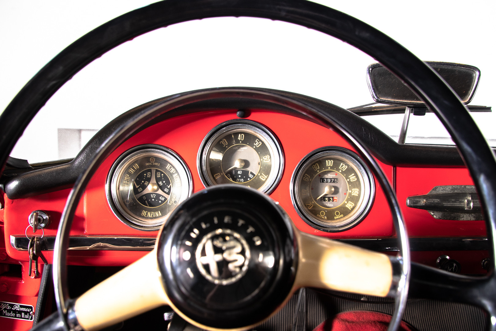 1962 Alfa Romeo Giulietta Spider 31