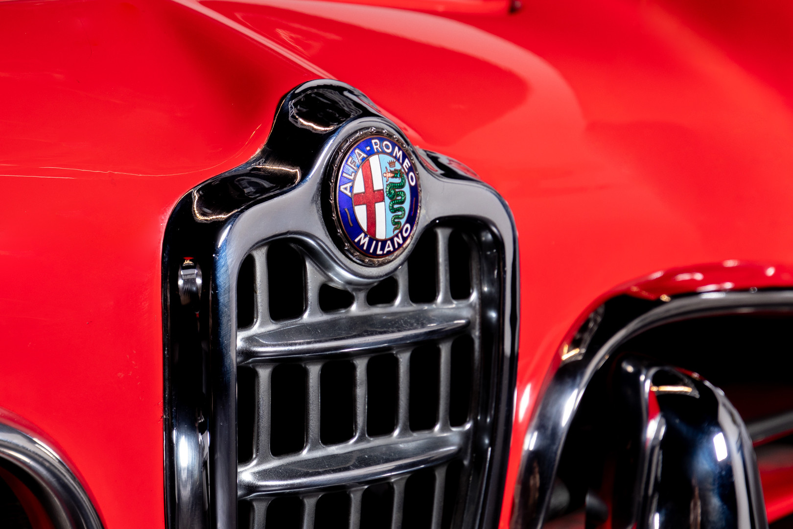 1962 Alfa Romeo Giulietta Spider 8