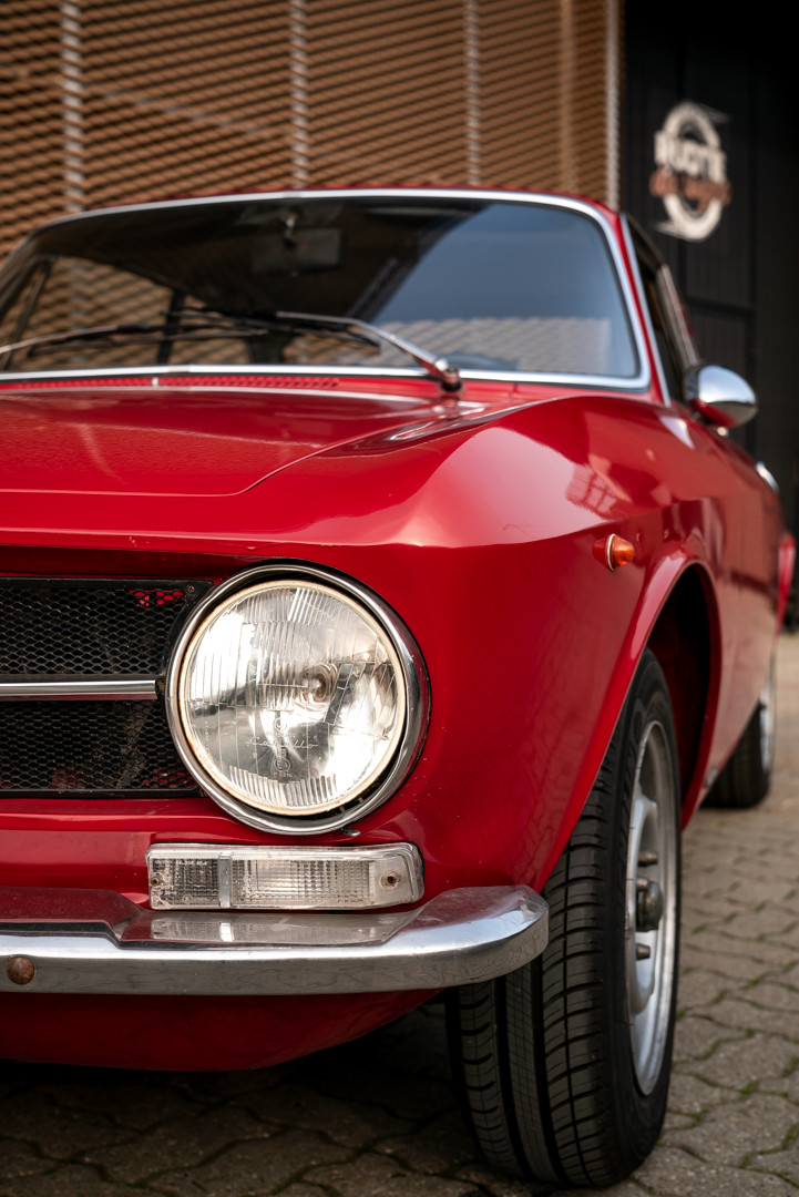 1973 Alfa Romeo GT 1300 Junior 12
