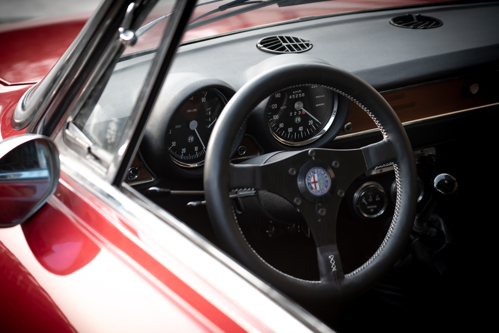 1973 Alfa Romeo GT 1300 Junior 24