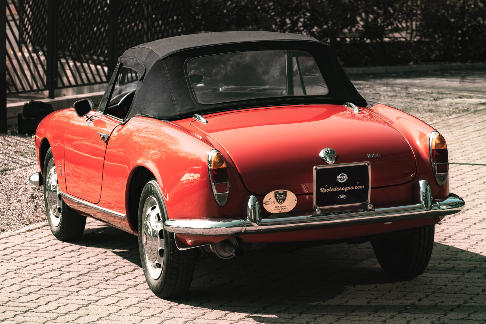 1963 Alfa Romeo Giulia Spider 8