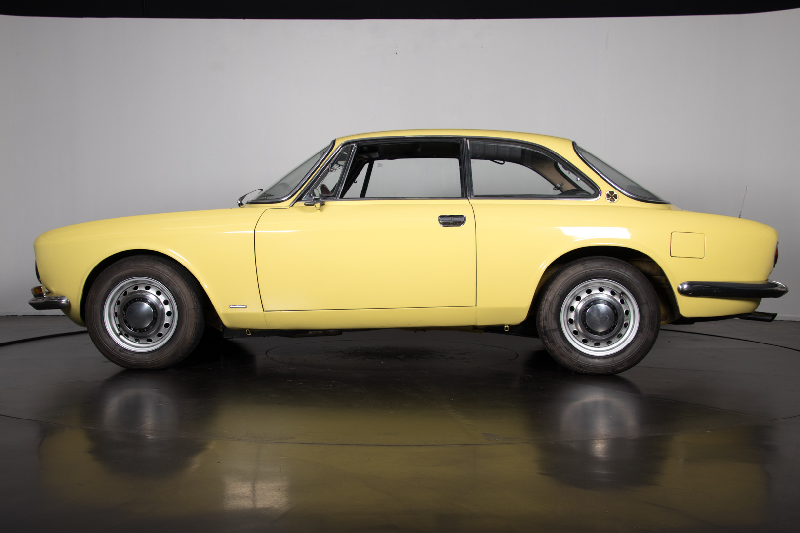 Alfa Romeo GT Veloce 1750 - I° serie 11