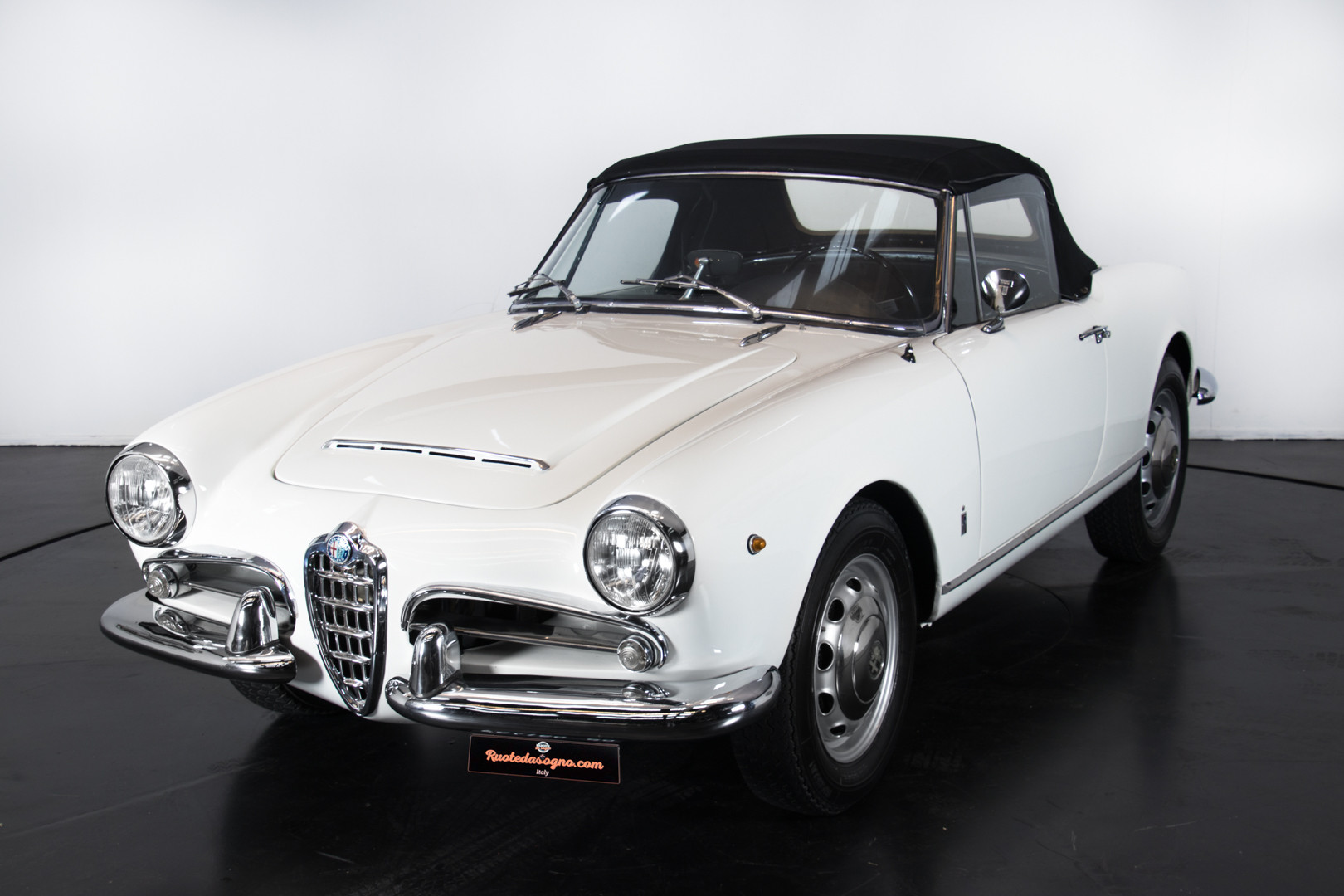 1962 Alfa Romeo Giulia spider 1600 14