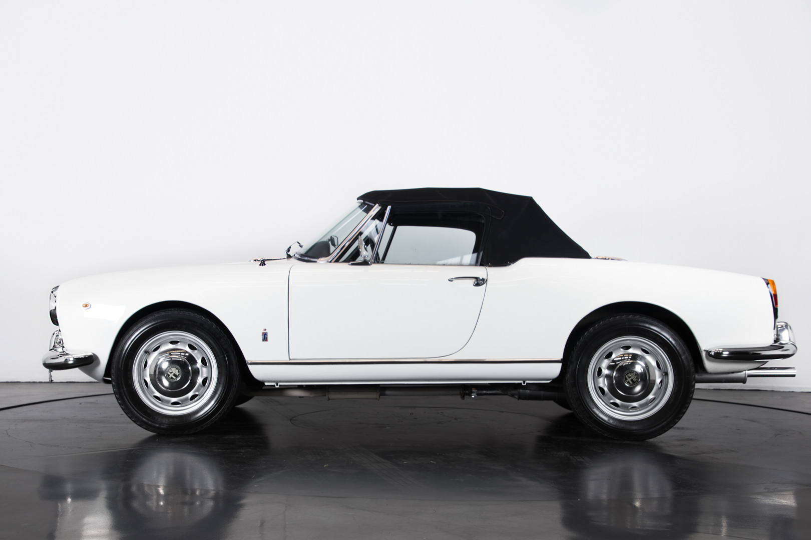 1962 Alfa Romeo Giulia spider 1600 1