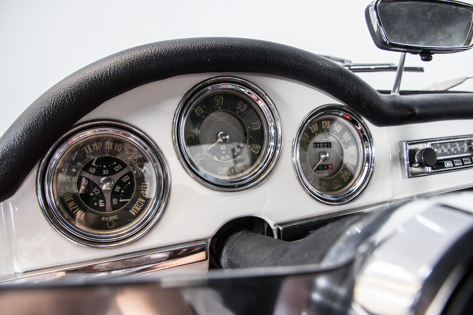 1962 Alfa Romeo Giulia spider 1600 19