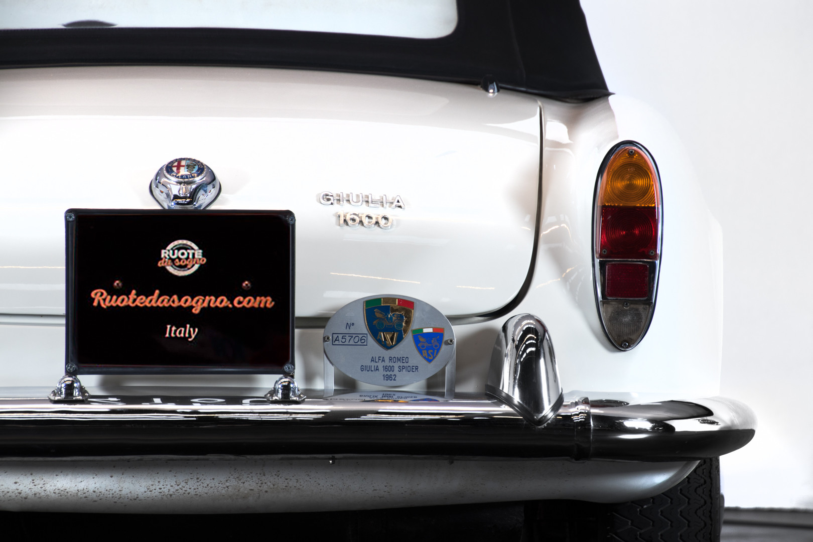 1962 Alfa Romeo Giulia spider 1600 4