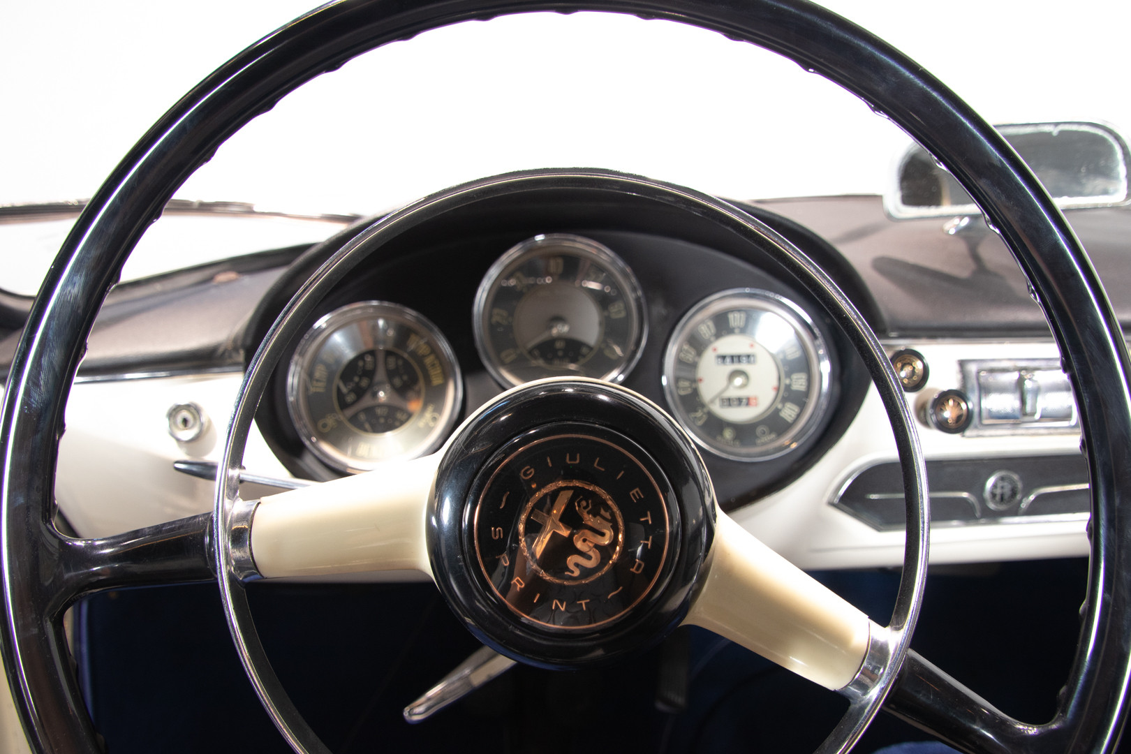 1960 Alfa Romeo Giulietta Sprint 15
