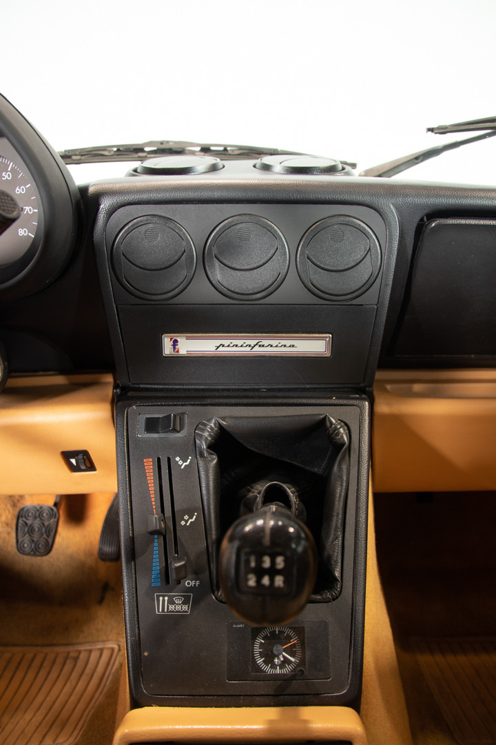 1990 Alfa Romeo spider 2000 "Duetto" 17
