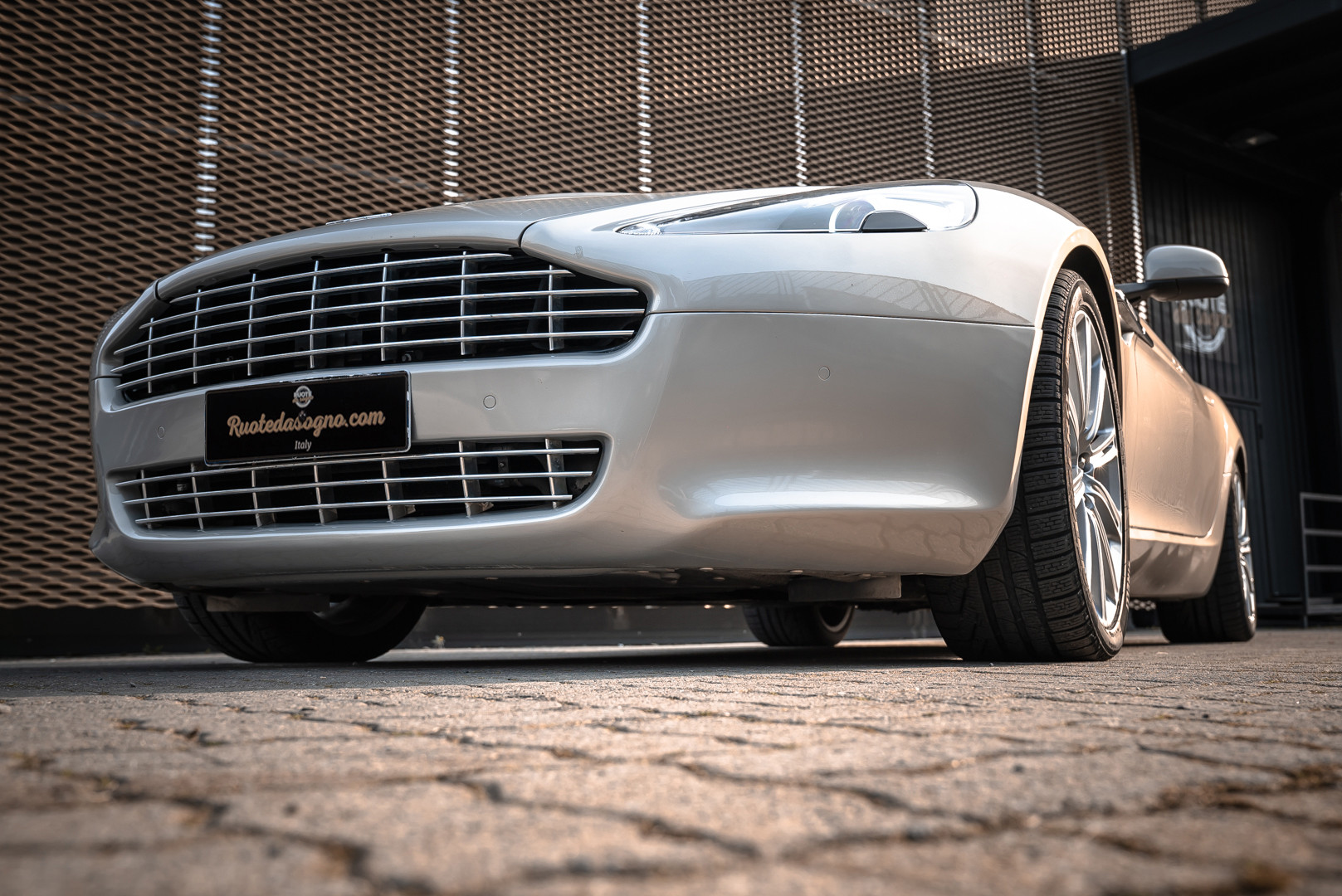 2010 Aston Martin Rapide 6.0 V12 9