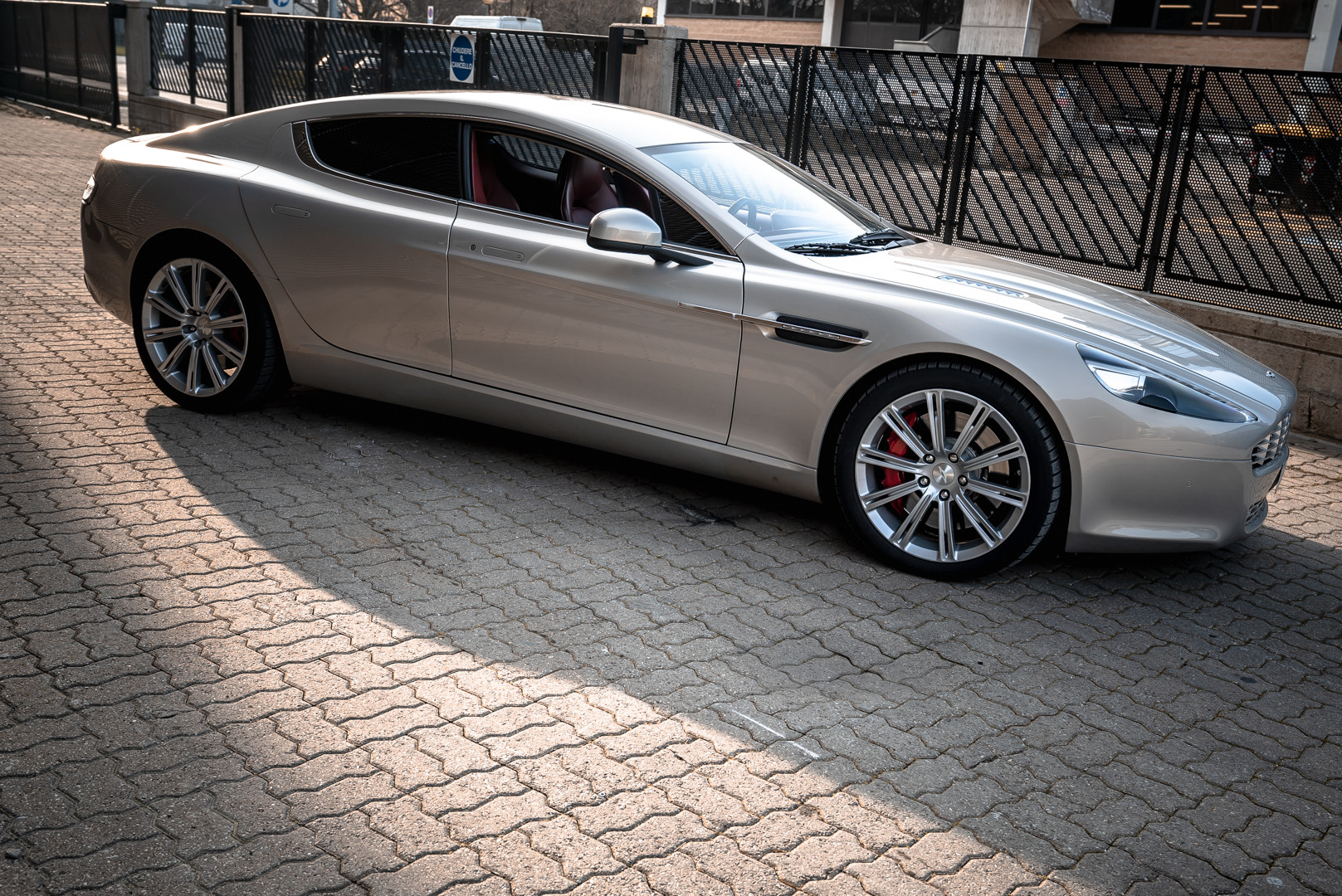 2010 Aston Martin Rapide 6.0 V12 13