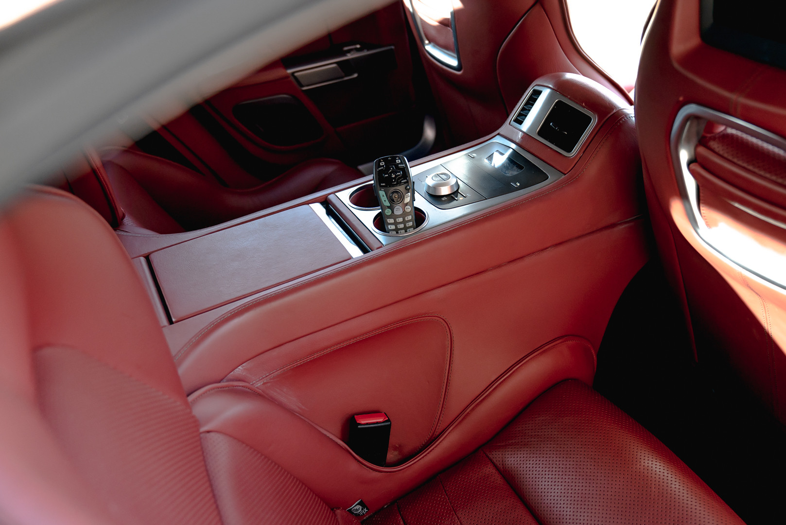 2010 Aston Martin Rapide 6.0 V12 41