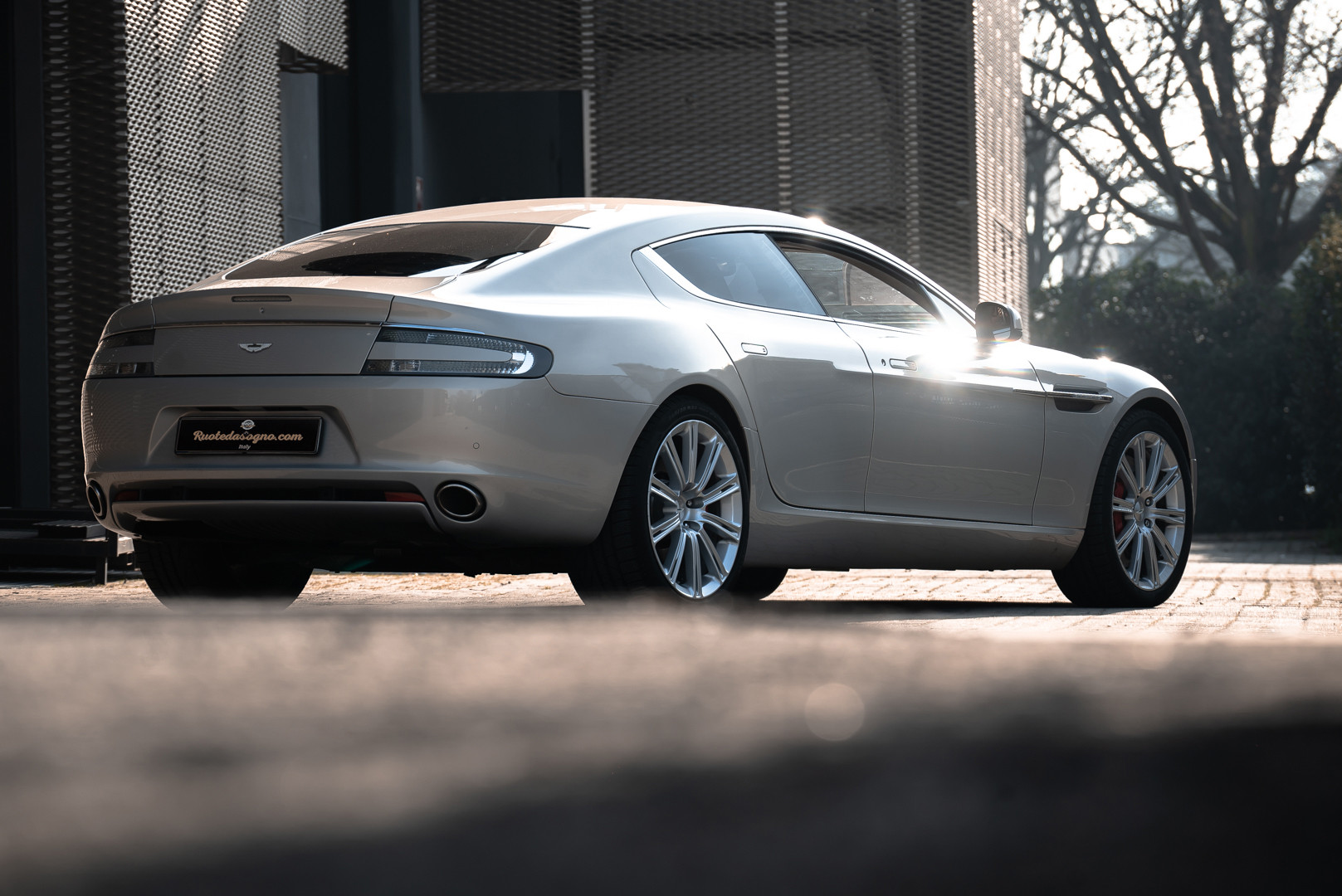 2010 Aston Martin Rapide 6.0 V12 1