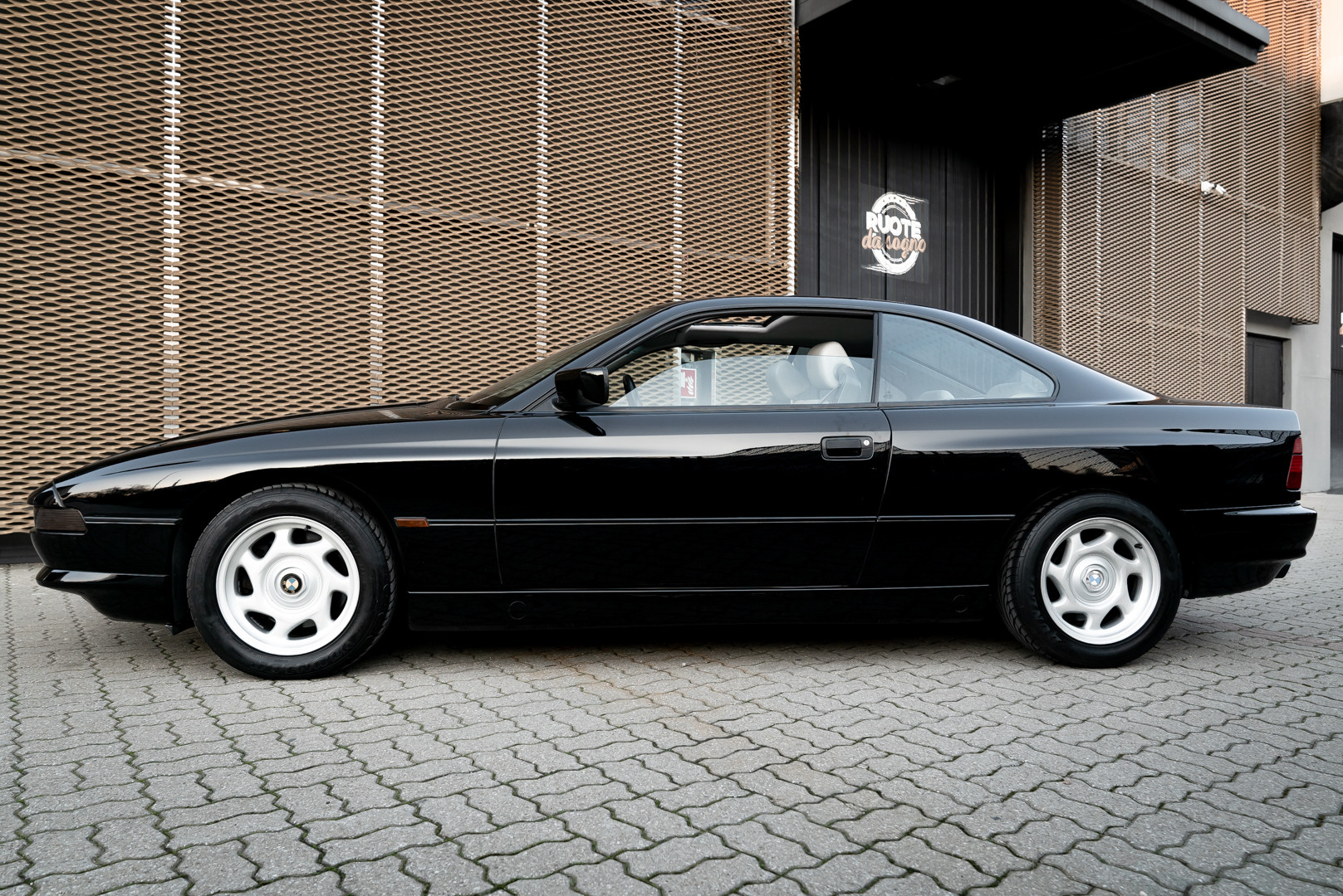 1992 BMW 850 i 3