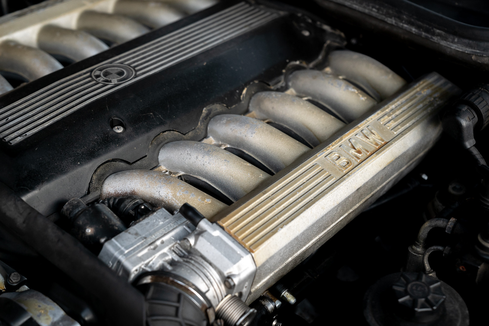 1992 BMW 850 i 35