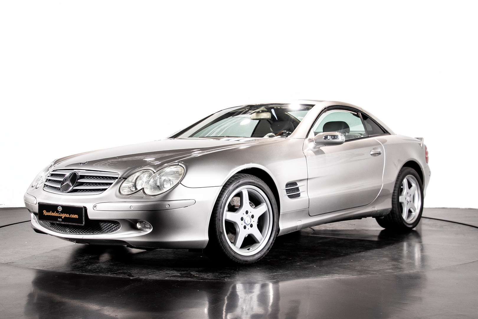 2004 Mercedes-Benz SL500 1