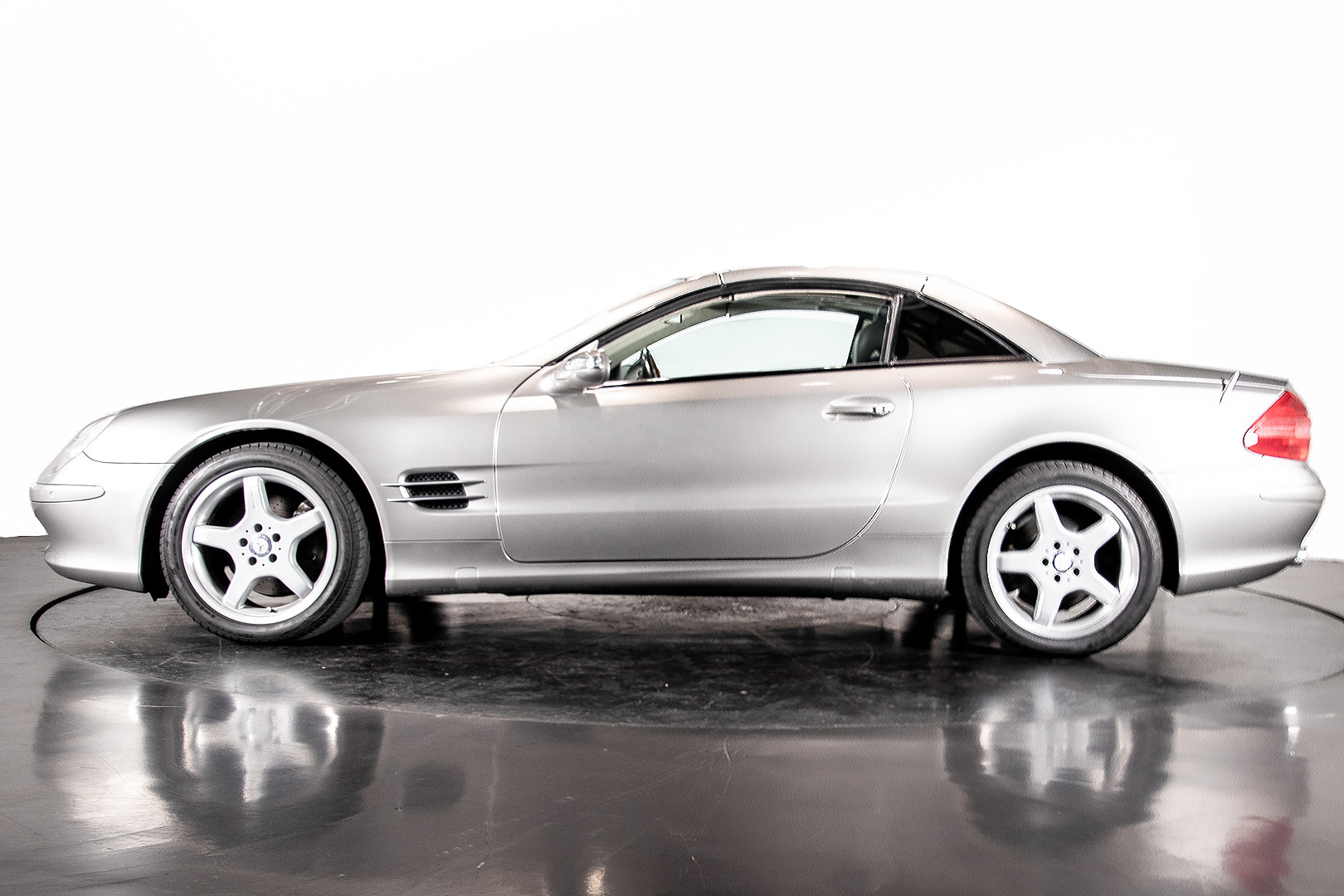 2004 Mercedes-Benz SL500 2