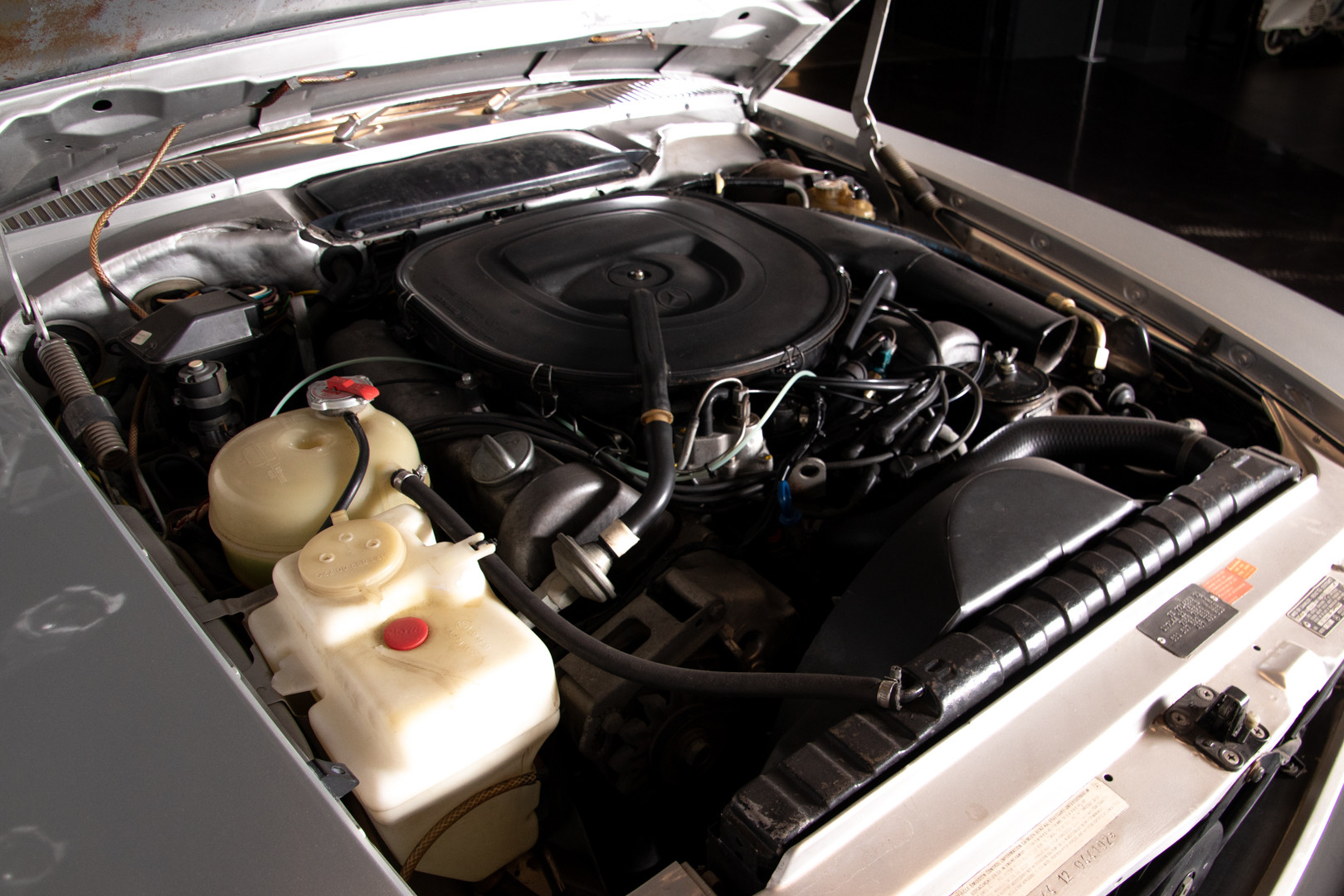 1977 Mercedes-Benz SL 450 33