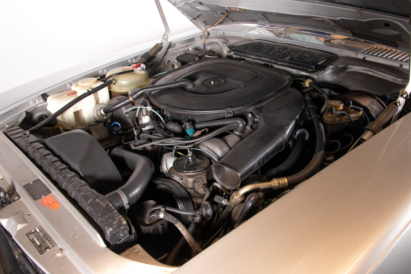 1977 Mercedes-Benz SL 450 34