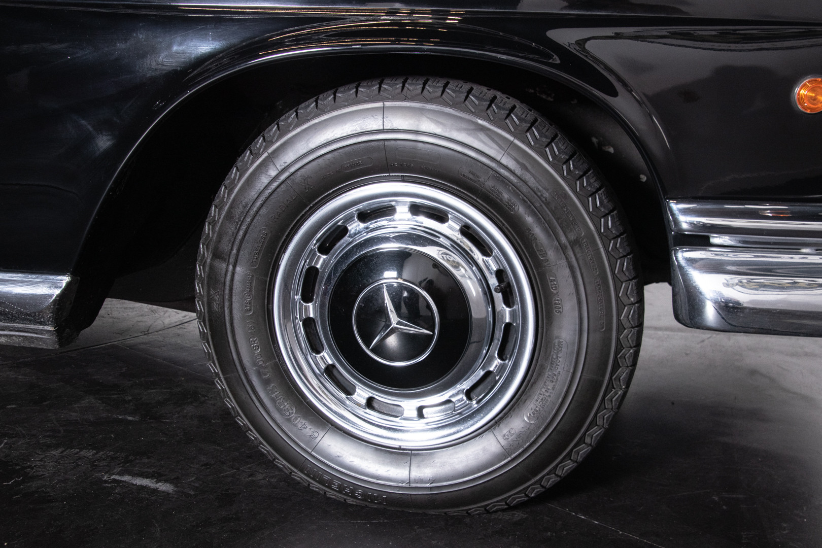 1963 Mercedes-Benz 220 SE 9