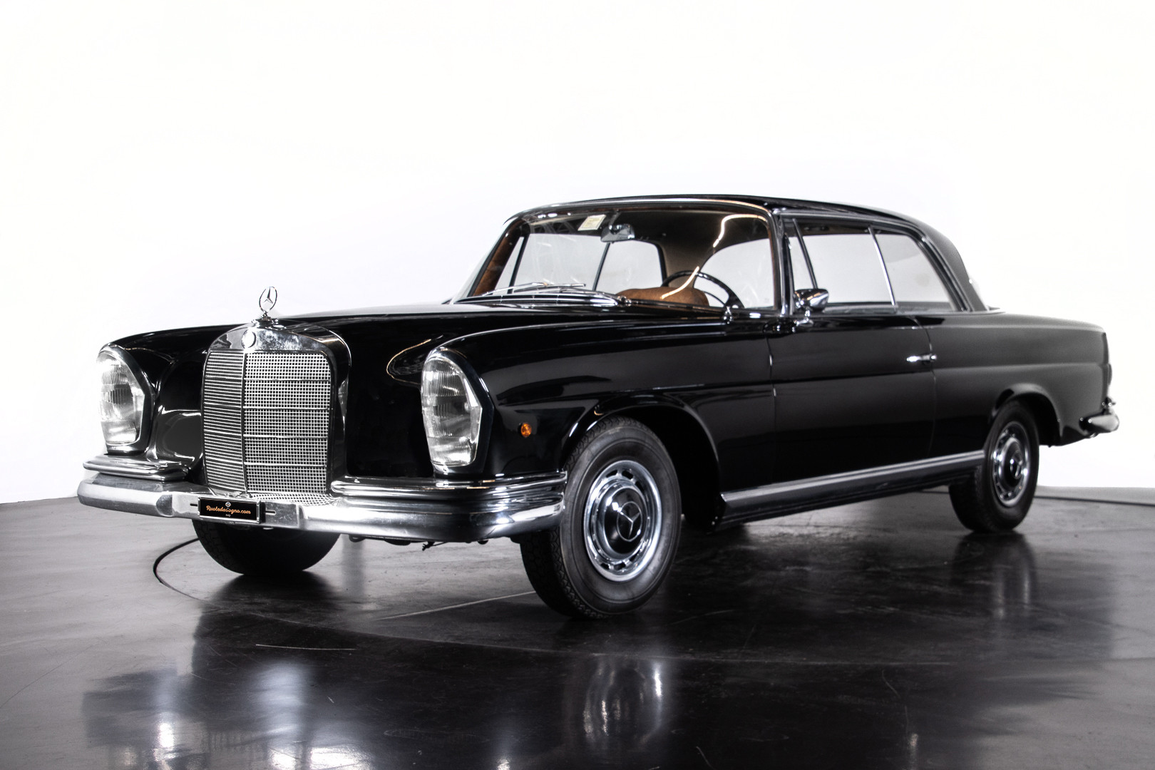1963 Mercedes-Benz 220 SE 0