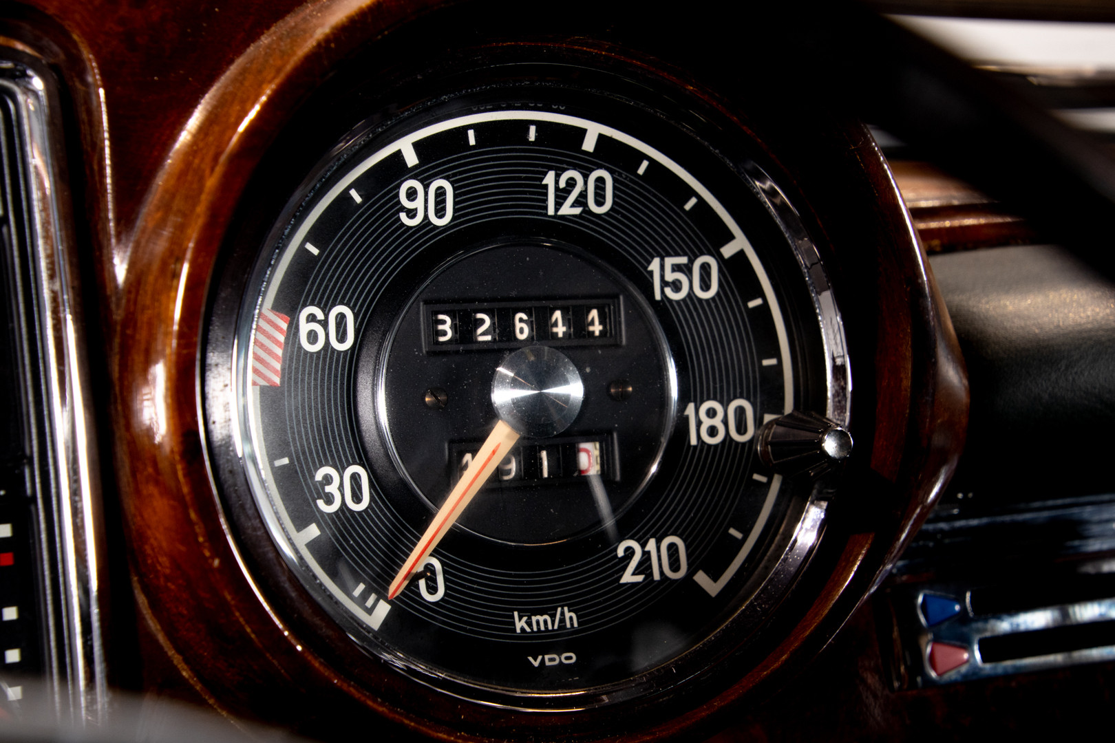1963 Mercedes-Benz 220 SE 26