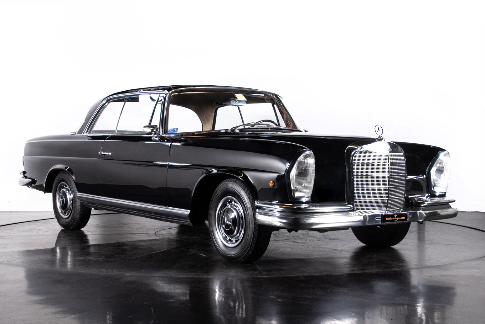1963 Mercedes-Benz 220 SE 5