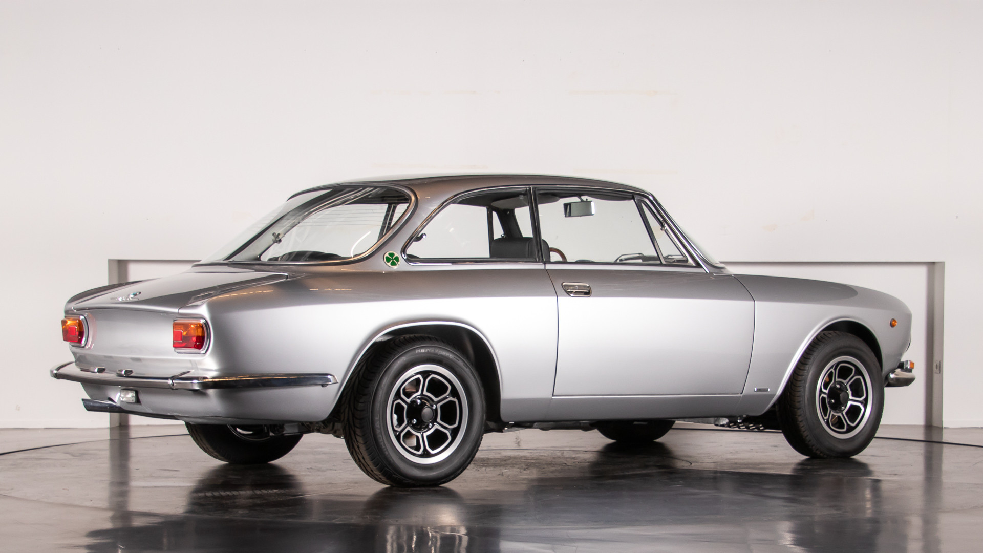 1968 Alfa Romeo GT Veloce 1750 - 1° Serie 4