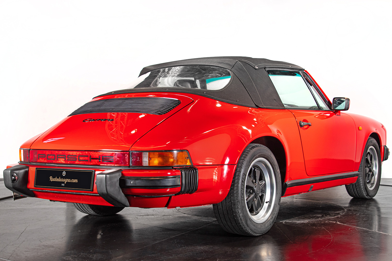 1986 Porsche 911 3.2 Cabrio 12