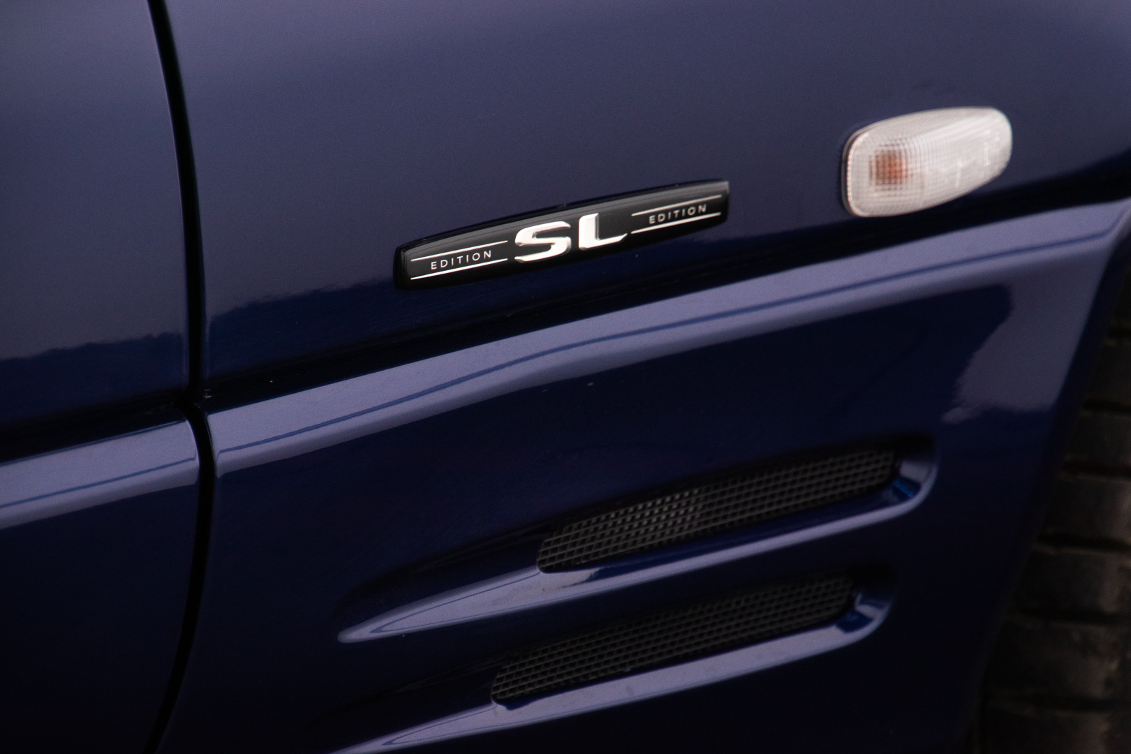 2000 Mercedes Benz SL500 Blue Edition 10