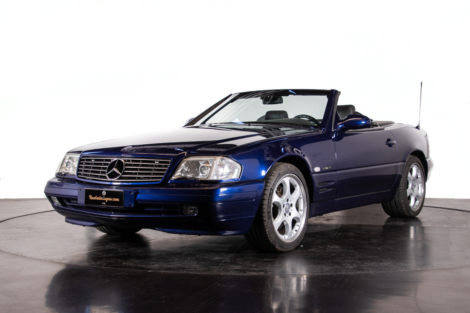 2000 Mercedes Benz SL500 Blue Edition 3