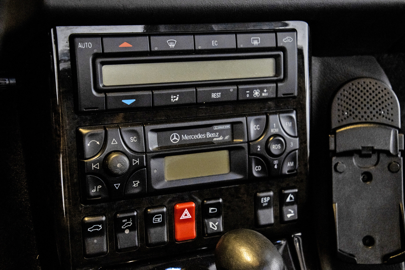 2000 Mercedes Benz SL500 SL Edition 39