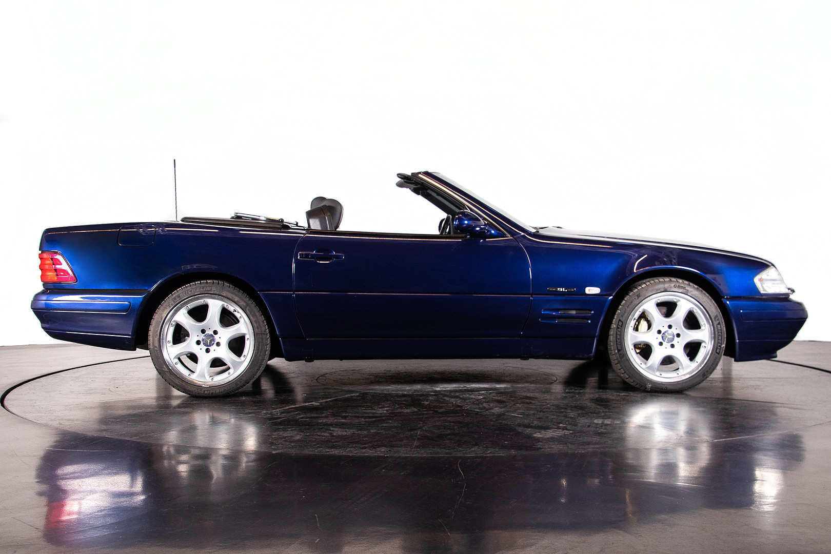 2000 Mercedes Benz SL500 Blue Edition 6